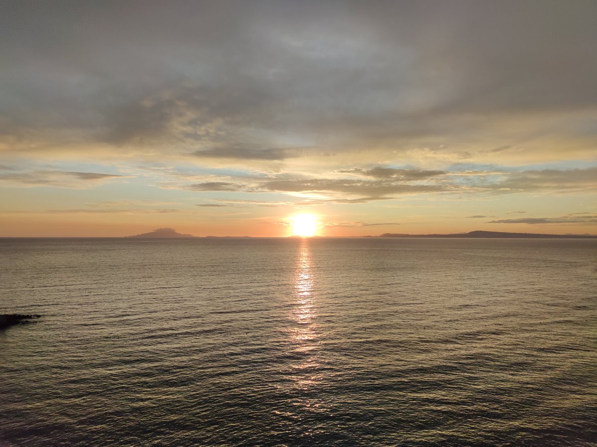 ClaudioCimmino5's tweet photo. #metadisorrento #sorrento #costierasorrentina #italia #italy #campania #napoli #naples #dkpol #ไอจีล่ม #الرجال_اكثر_وفاء_من_النساء #افضحوا_المتحرشين #tracyzille #فيصل_القحطاني_مبتز #Sercan #ฌอนบูรณหิรัญ #sun #sunset #CRALEG https://t.co/4kLsLpnnSW