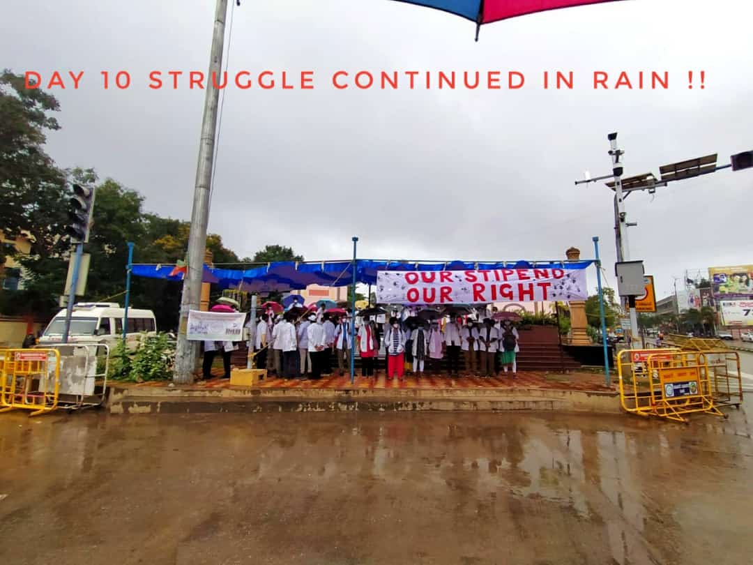 IndiSadanand's tweet photo. @sardesairajdeep @BSYBJP https://t.co/oyiJIGQ2wv
