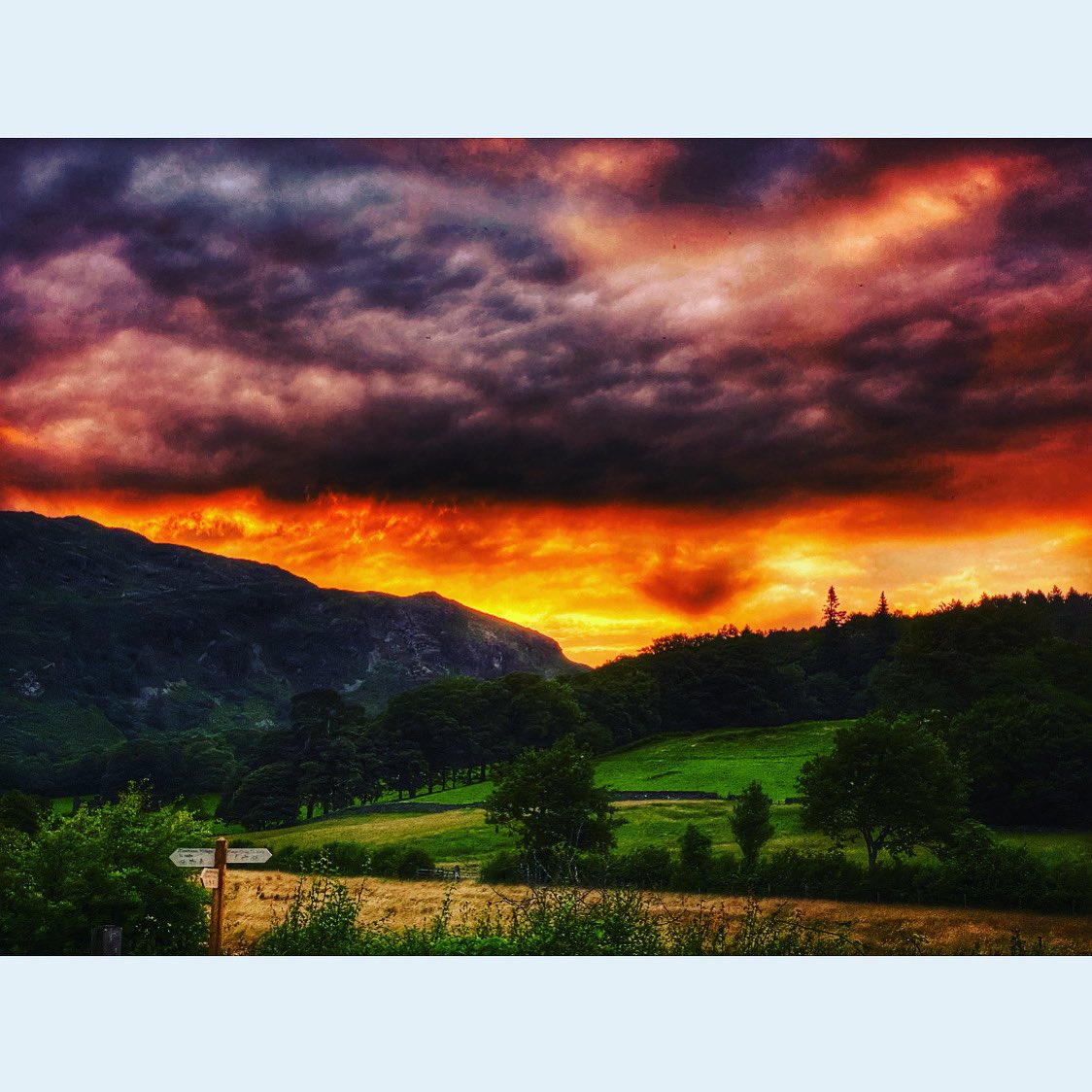 Beautiful sky over Coniston #theconistoninn