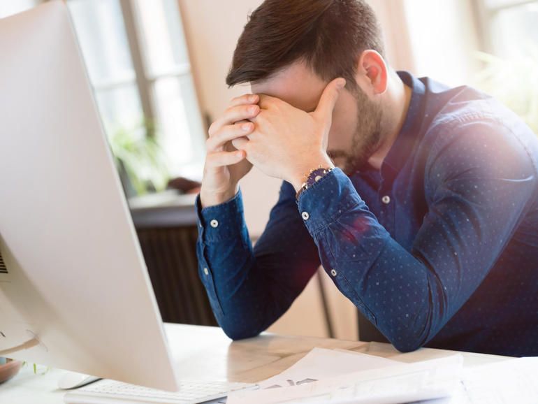 Invictalinux's tweet image. Home router warning: They&apos;re riddled with known flaws and run ancient, unpatched Linux. And there are no routers in the study from the Fraunhofer Institute without known security flaws. #security #homerouter 
buff.ly/3f2JFGg