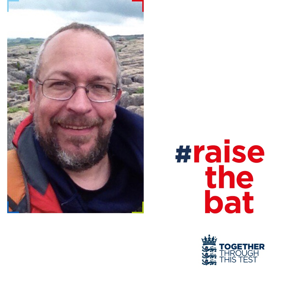 Nottinghamshire CCC (@trentbridge) on Twitter photo This morning, <a href="/StuartBroad8/">Stuart Broad</a> and the England squad #RaiseTheBat to keyworkers for their selfless work during the pandemic - including <a href="/NewarkRandM/">Newark R&M CC</a>'s Chris Tall.
Full story 👉 orlo.uk/e_ScQFj This morning, <a href="/StuartBroad8/">Stuart Broad</a> and the England squad #RaiseTheBat to keyworkers for their selfless work during the pandemic - including <a href="/NewarkRandM/">Newark R&M CC</a>'s Chris Tall.
Full story 👉 orlo.uk/e_ScQFj