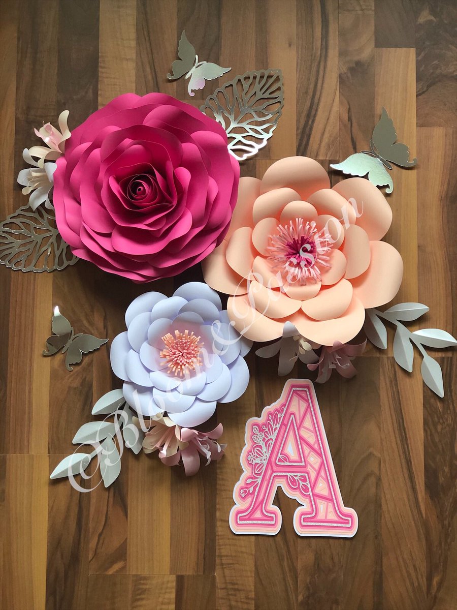 bloomandpassion's tweet photo. Stunning #paperflower wall decor and a fantastic give away at https://t.co/hHBMhXZQTX
#SmallBusiness #HandmadeInUK #handmadegifts @HandmadeHour #papercraft #bloomandpassion #handcrafted https://t.co/AX25dmSLlS