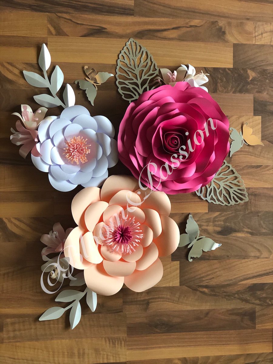 bloomandpassion's tweet photo. Stunning #paperflower wall decor and a fantastic give away at https://t.co/hHBMhXZQTX
#SmallBusiness #HandmadeInUK #handmadegifts @HandmadeHour #papercraft #bloomandpassion #handcrafted https://t.co/AX25dmSLlS