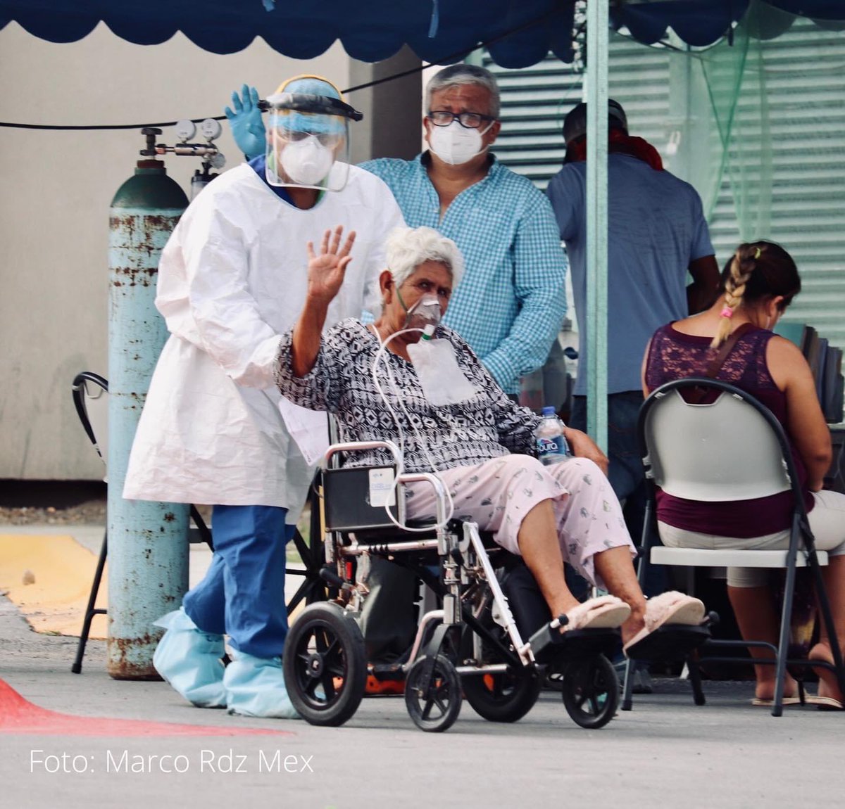 YuuhrBoss's tweet photo. PLEASE keep my grandma in your prayers. Resources in Mexico are very scarce at the moment, and we can’t even see her. Don’t take this pandemic as a joke. Just like my grandma, there are many others suffering and trying to pull through this virus. My grandma is my whole world...💔 https://t.co/4t3OnVpSnE