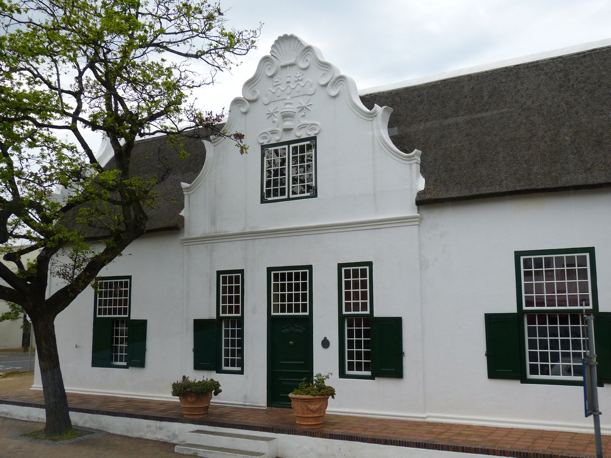 Hashtag_Hol_ZA's tweet photo. With newly given WTTC Safety Stamp of Approval - Stellenbosch is the first destination in🇿🇦awarded by WTTC. Letting holidaymakers, travellers & tourists know Stellies has adopted global health standards protocols #localislekker #southafricaistourismready #bucketlistlocations https://t.co/avZXbeob41