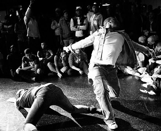 eartsmovement's tweet photo. #DidYouKnow : “Waacking/Punkin” first developed in gay, primarily Black and Latino underground disco
clubs in the 1970s in Los Angeles. This improvisational dance style has been known to transcend traditional ideas of sexuality and reshape cultural norms! #Dance #TYRONEPROCTOR https://t.co/M0Jy7HzWxZ