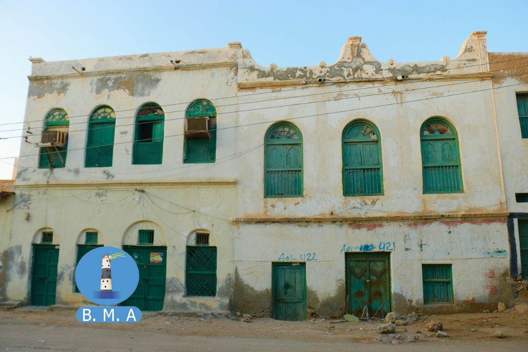 AwkeJimale's tweet photo. Historical buildings in Berbera City, Somaliland.

Berbera LG Kept thier original designs https://t.co/ktLgMZtz8r