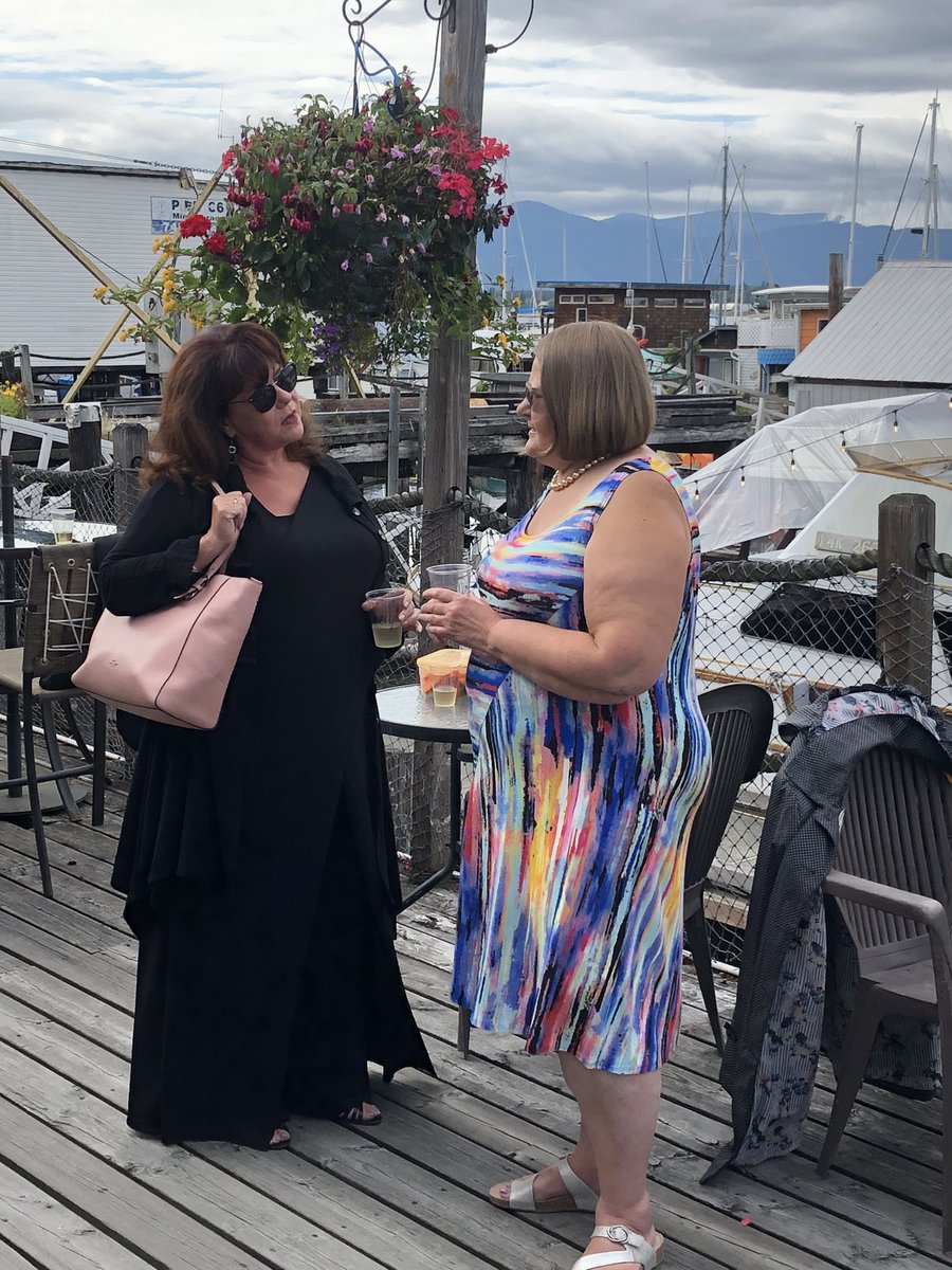 SpaOne7's tweet photo. A great evening with the Warmland Women’s Business Network at Cowichan Bay!  Always great to meet new people and discover new local businesses! @DuncanCowichan https://t.co/dvAGdDjFy2