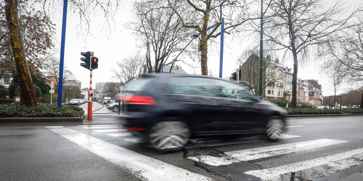 Inédit à Bruxelles : sur le boulevard Lambermont, il y a désormais… trois pistes cyclables dlvr.it/Rb9gnr