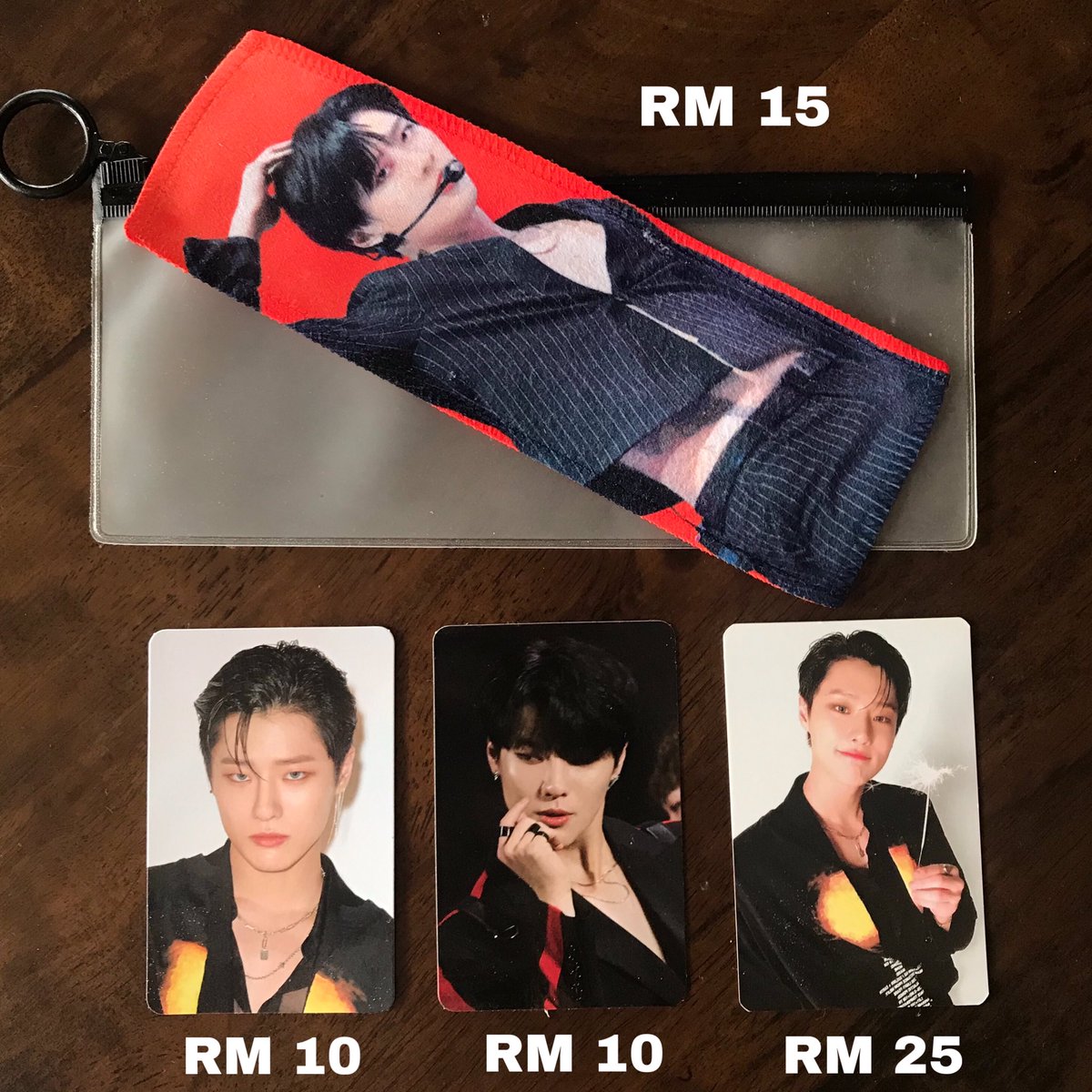 lilaceunsang's tweet photo. [WTS] Seungyoun QL pc, showcon pc and mini slogan !! Buy all RM 55 incl postage. Help rt~ https://t.co/F11Gx6yRAP