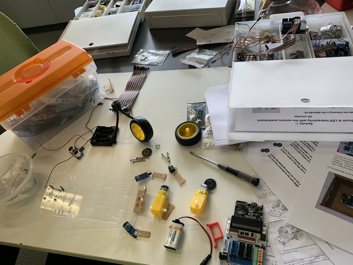 sdhesketh's tweet image. Making is a messy business and thats half the fun! @rogerwagner @microbit_edu #makerbit #microbit #makeredu @garystager getting ready for the new school term!