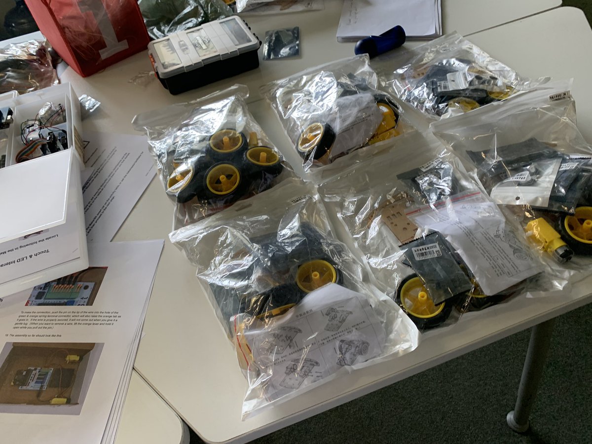 sdhesketh's tweet image. Making is a messy business and thats half the fun! @rogerwagner @microbit_edu #makerbit #microbit #makeredu @garystager getting ready for the new school term!