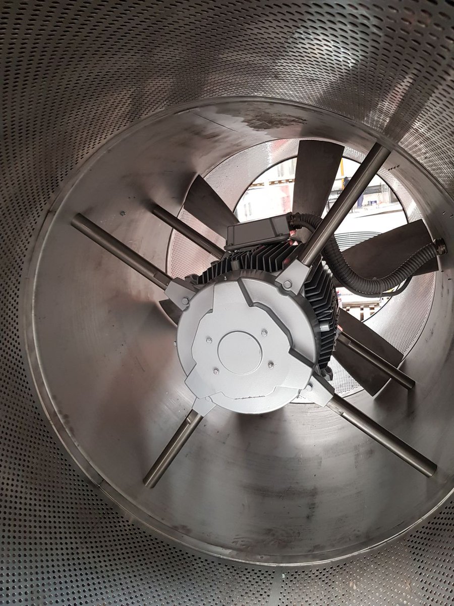 Leroy_Somer's tweet photo. Pour sécuriser la route souterraine du 3ème aéroport d’#Istanbul, notre client turc #Aironn Fans fournit et installe des #ventilateurs d'extraction de fumée équipés de moteurs 75kW LSHT et de #variateurs #Powerdrive F300 #Nidec #LeroySomer. https://t.co/N4sbWABi4j