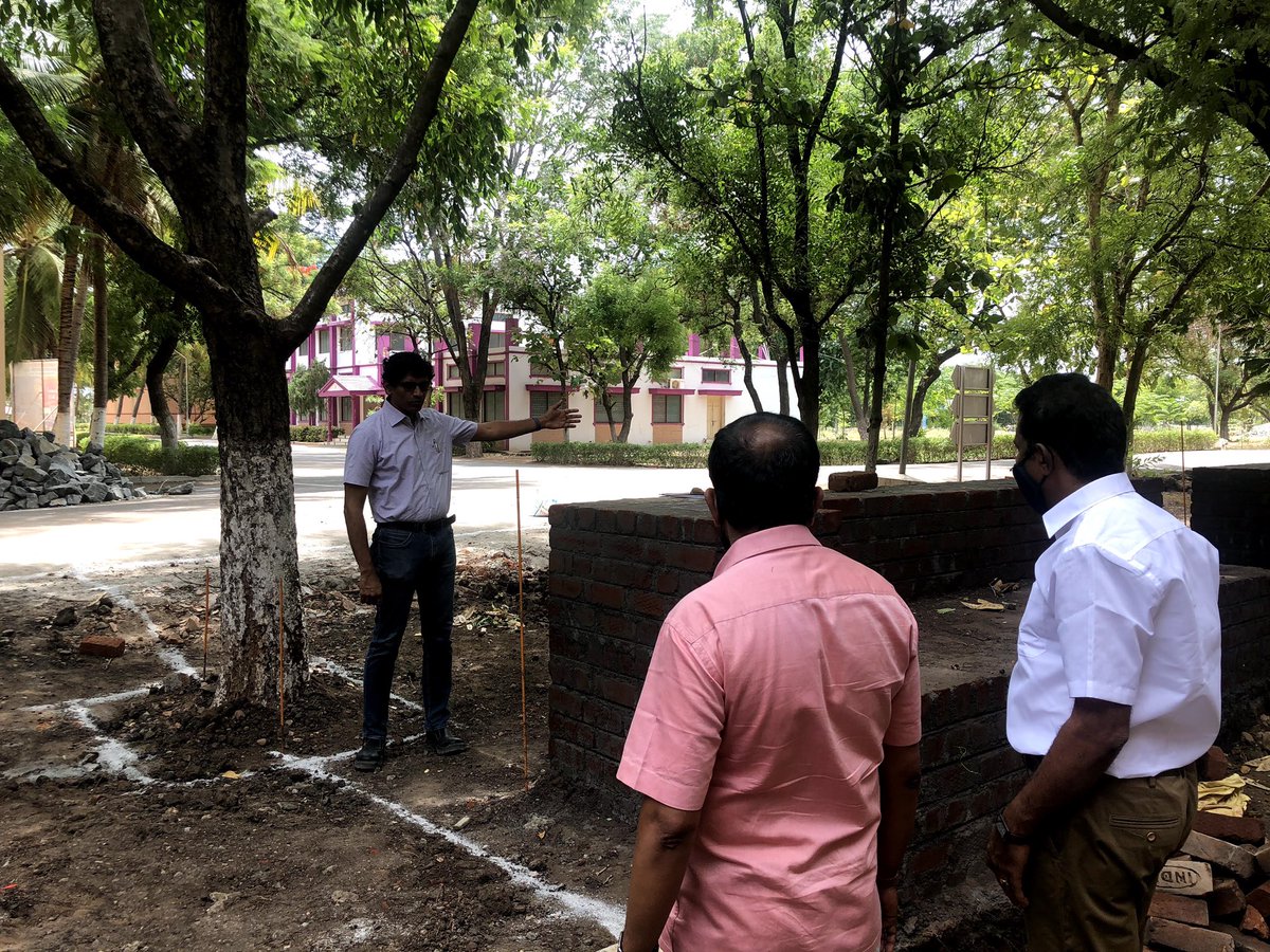 JKALandscape's tweet photo. : On-site Discussions !!
Interactions during development of student spaces at a private Engineering College
————————————————
#landscape #jeyakumarassociates #coimbatorearchitects #campusplanning https://t.co/1VrI8fe1i1