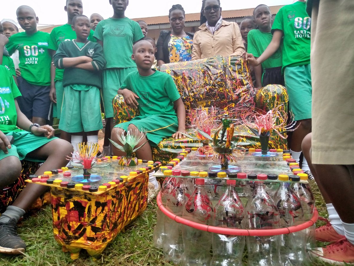 #NewDealForNature looks at creativity and innovativeness to address environmental challenges. Young people @kisasiprimary continue to intensify technologies aimed at beating plastic pollution. #standup4nature2020 @PlanUganda @WWFUganda @dimateandhealth @ClimateAwareUg @ClimateUg