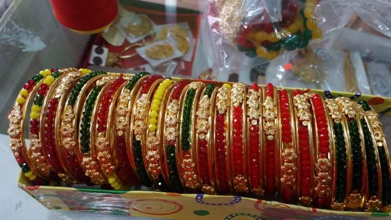 khadananda111's tweet photo. srawan special
silk thread र beads/ pearls बाट बनाइएका चुरा Bangles set हरु !
Ready to be delivered !
#silkthread #bangles #silkthreadjewellery
place an order online! #Messenger #Viber #WhatsApp 9849047319 Choose colour and design of your choice !! we deliver all over nepal https://t.co/H9RtfVCJG8