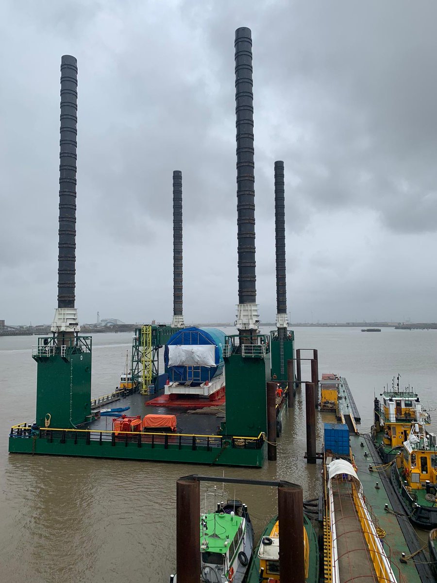TidewayLondon's tweet photo. Here comes Selina!
The last of six Tunnel Boring Machines to dig London's Super Sewer is on her way to London via the #RiverThames #EveryBoatCounts https://t.co/zFicmeCLxi