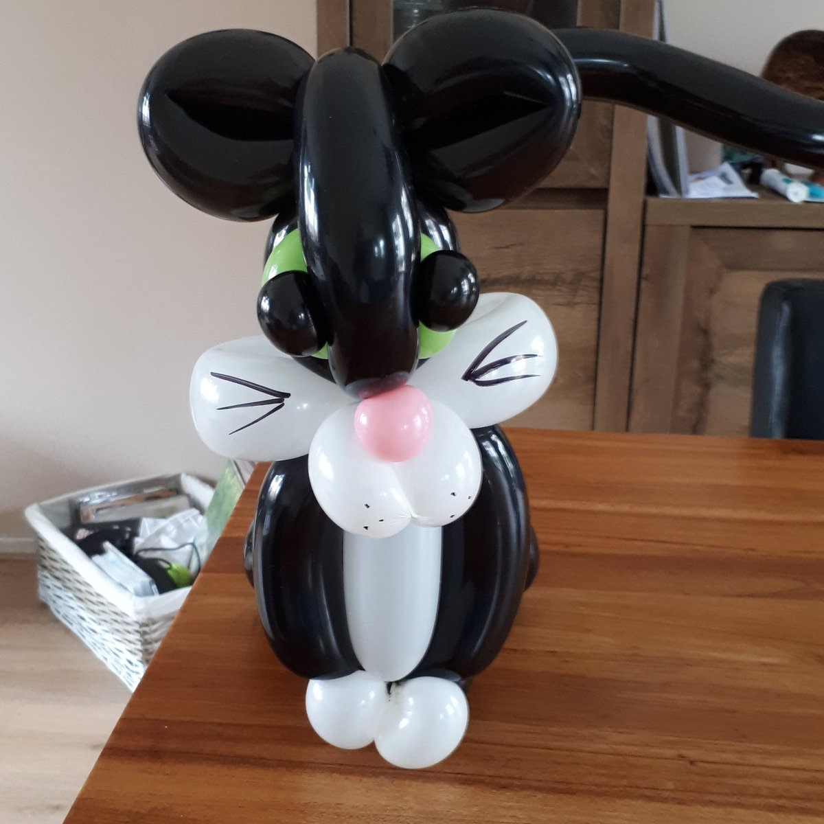 clowndombo's tweet photo. Onze huis kat..
https://t.co/VENe1FfZw6 https://t.co/hu1zoFoBy6