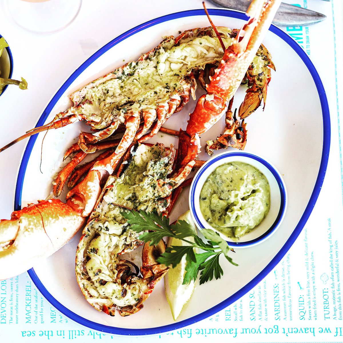 It’s the lobster season, so be more shellfish! Our local lobsters have two types of claw, one is straight and used to cut, and the other is knobbly to grip and crush so mind your fingers! Ask for ready-cooked lobster, it’s the easiest option. #fishlocalgb #bemoreshellfish #SAGB