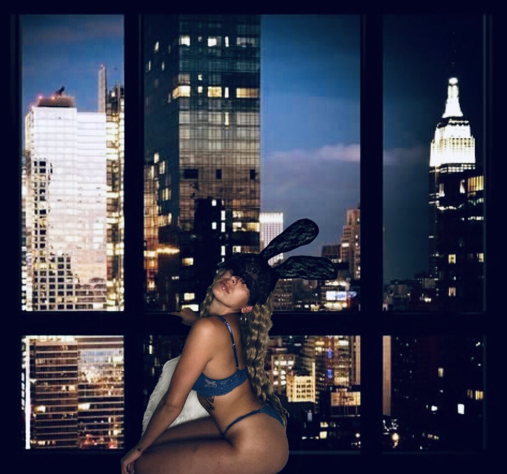 Letsgethighand1's tweet photo. @PerfectAss420 https://t.co/Fko3HjXSsa https://t.co/Vm1N0UaUng