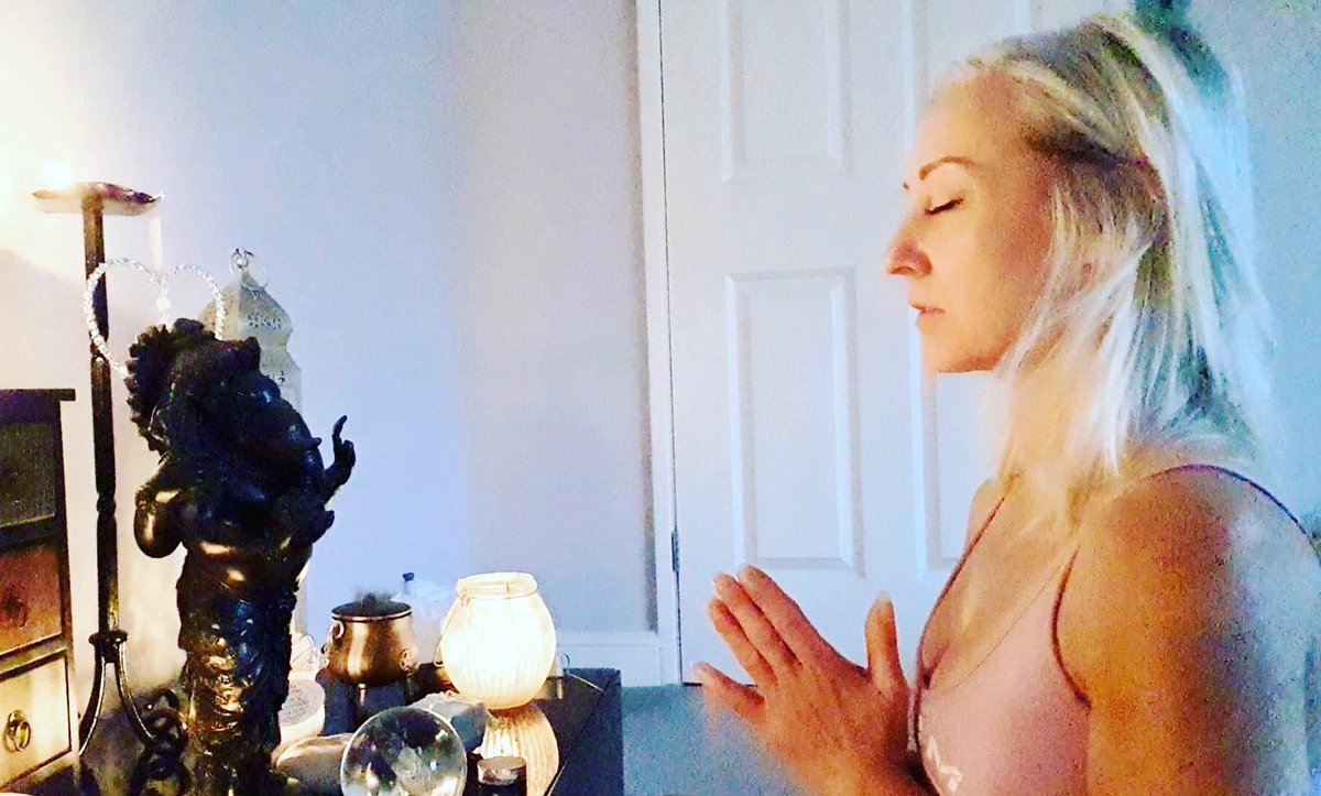 WSpellcast's tweet image. Making time to ground and come back to yourself in gentle meditation, is a wonderful way to start your day. #yogawitches #meditation #basechakra #yoga #dailypractice #yogaforlife