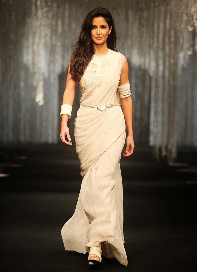 Katrina Kaif Beautiful Indian Actress | iiQ8 Entertainment Bollywood Actress