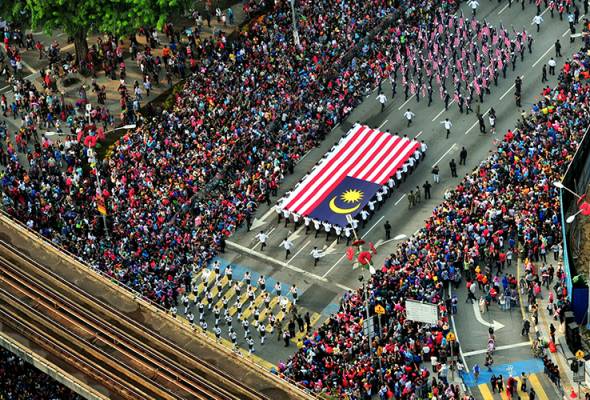 I was not able to go near to the main stage but the parade itself was amazing. National Day Parade Malaysia : Astro Awani On Twitter No National Day Parade For Now Ismail Sabri Awaninews Hapuscovid19 Englishnews Https T Co Hzjydk69yz