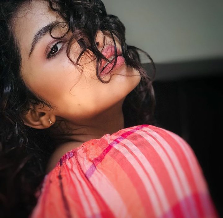 Team_Anupama's tweet photo. Curly hairstyles ❤️
     @anupamahere 😘😘
Beautiful Face 😍 eyes 💙 
#AnupamaParameswaran
#anupama #LoveAnupama ❤️ https://t.co/mmYo0U98yi