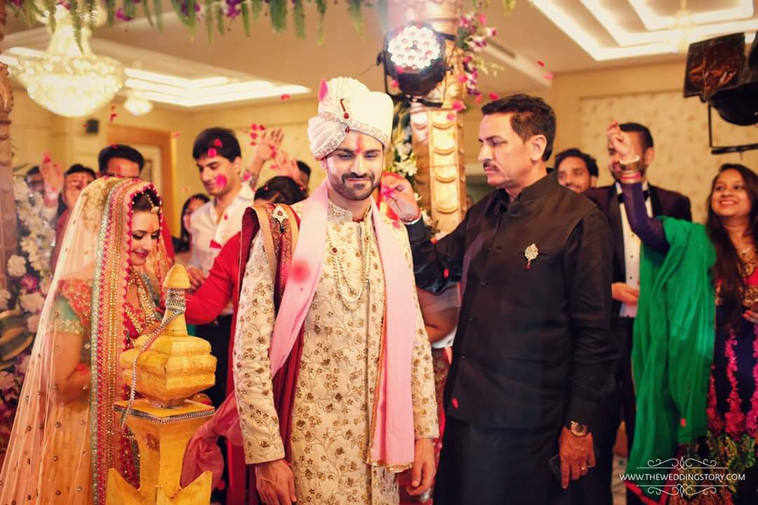 bornstrongest's tweet photo. 4 Years Completed Today..
Happy Anniversary Divek ♥️
Divek... A Dream Came True!
#4YearsOfDivek
@Divyanka_T @vivekdahiya08
#HappyAnniversaryDivek https://t.co/mqHtwPBTtJ