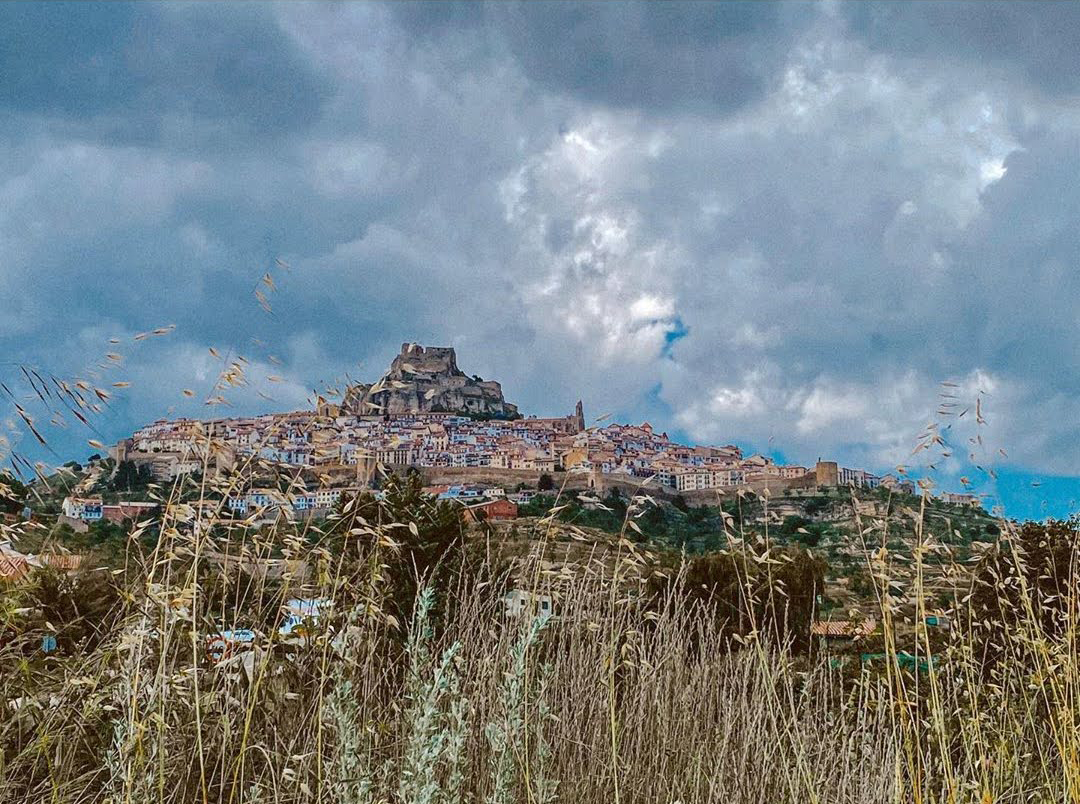 morellaturismo's tweet photo. 🏰 Des d'on voldries vore el Castell de #Morella?
.
🏰 ¿Des de donde querrías ver el #Castiilo de Morella?
.
📷 @arkadileal https://t.co/oDbXeAQZpW