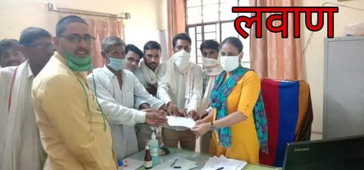RajeshVasava82's tweet photo. राजस्थान के साथियों ने केवड़िया कोलोनी विस्तार मे आदिवासीयों की जमीन अधिग्रहण और SOU कानून के खिलाफ कई तहसिल - जिलो मे ज्ञापन दिया।
आप सभी का तहेदिल से शुक्रिया।
#StatueofDisplacement
#SaveKevadiaSaveTribals
#StandWithKevadia https://t.co/saI0nOBxJs