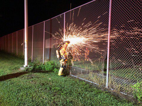 PBCFR's tweet photo. 🔥Commercial Structure Fire 🔥 Images from overnight Fire in Belle Glade. @PBCFR #firefighters found a fully engulfed abandoned building when they arrived at the scene on Orange Avenue Circle. https://t.co/IMRNW5KyL9
