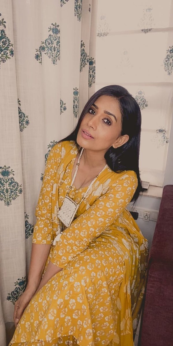 sonalikulkarni's tweet photo. Thank youuuuu @prache1 for pepping up my mood in the lockdown 😍 how I enjoyed shooting with dear #ManishJogani 🤩

This beautiful dress is by #Rivaaj  @Viralmantra and gorgeous neck piece by #Moirra 💚

#lockdownphotography #Photoshoot @Capturer13 https://t.co/8tzExVH83c