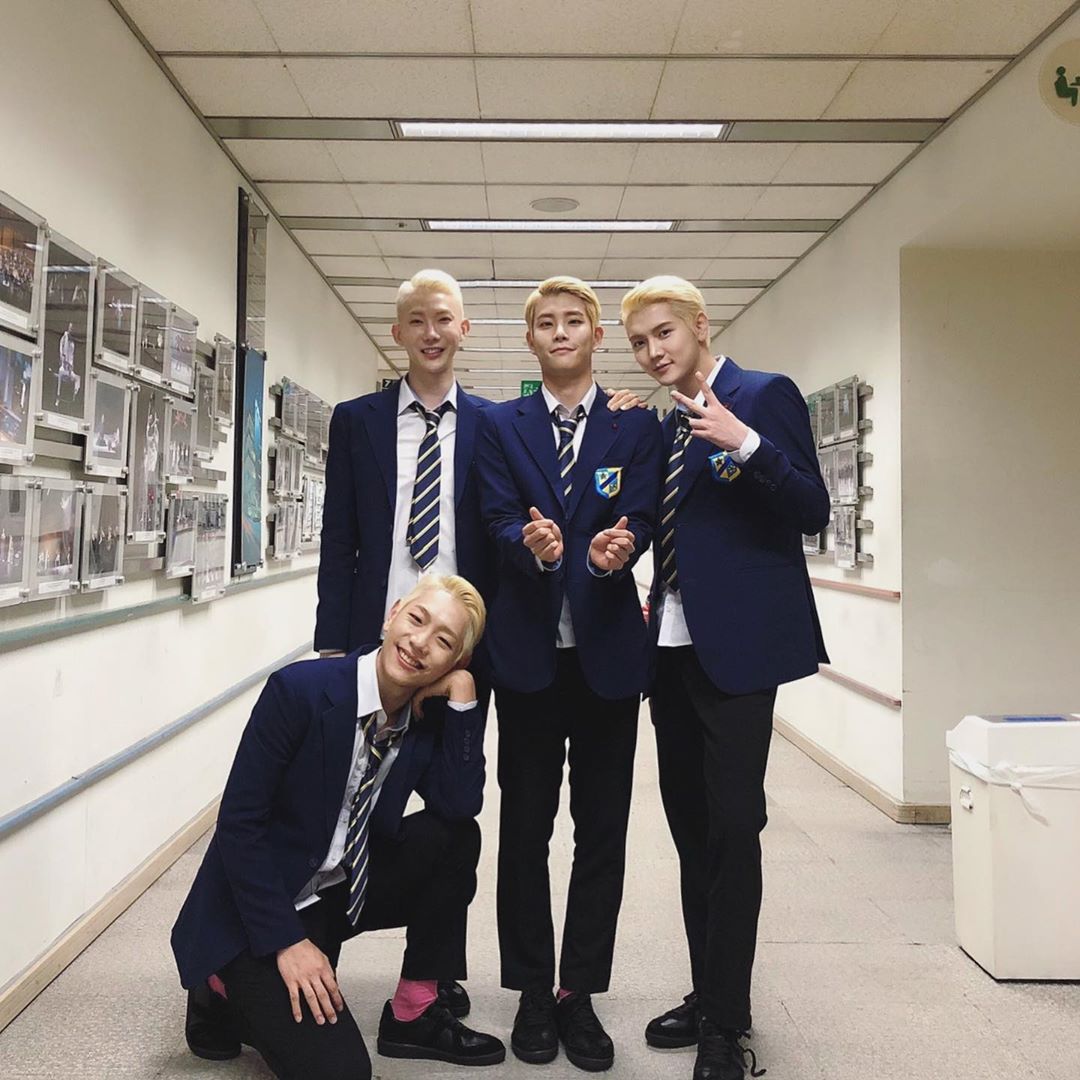 officialmjph's tweet photo. [📷] 200708 KWON JO INSTAGRAM UPDATE

----
#제이미 
여기있는 만큼은 행복하면 됬다

💋👔👠

#엠제이미_gojamie | #엠제이 | #MJamieIsComing | #아스트로 | #ASTRO | #MJ | @offclASTRO
-❄ https://t.co/5vwPsN6NYS
