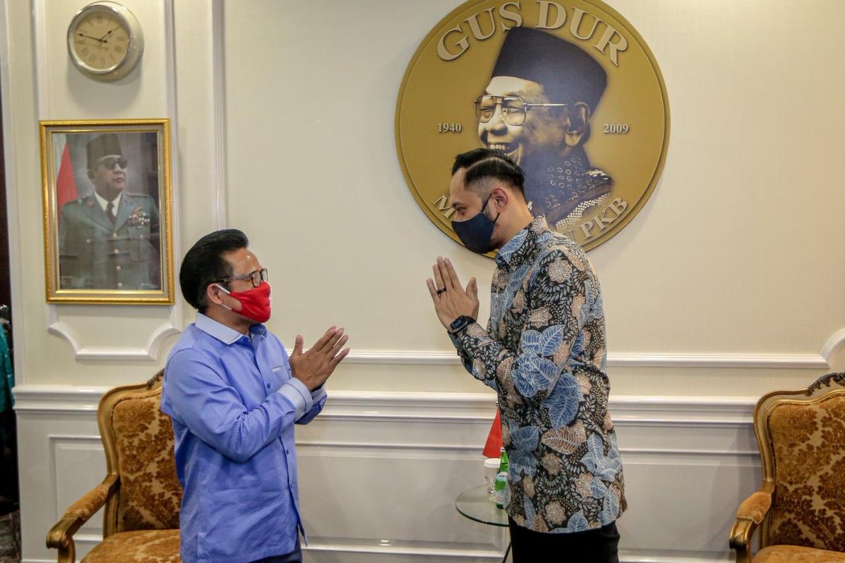 AgusYudhoyono's tweet photo. Hari ini (8/7) saya bersama jajaran pimpinan @PDemokrat bersilaturahmi ke kantor @DPP_PKB. Kami diterima oleh Ketua Umum PKB, @cakimiNOW &amp; jajaran pengurus. https://t.co/FoLGITFAJ7