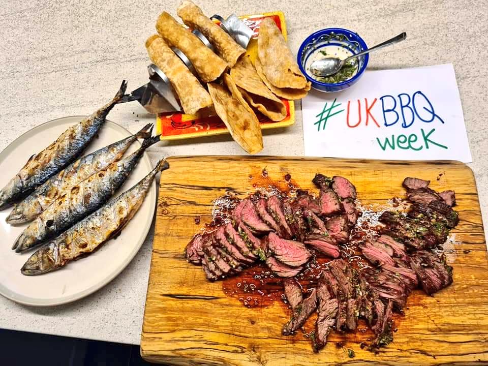 diningdevon's tweet image. Sue's been cooking up a storm for @UKBBQweek - below are her Meat Free Monday &amp;amp; Taco Tuesday cooks. Check out the themes for the rest of the week in our blog post here: bit.ly/UKBBQweek 🍖🔥🌮🥕
#ukbbqweek #diningdevon #vegetarian #meat #cookingoutdoors #bbq #barbecue