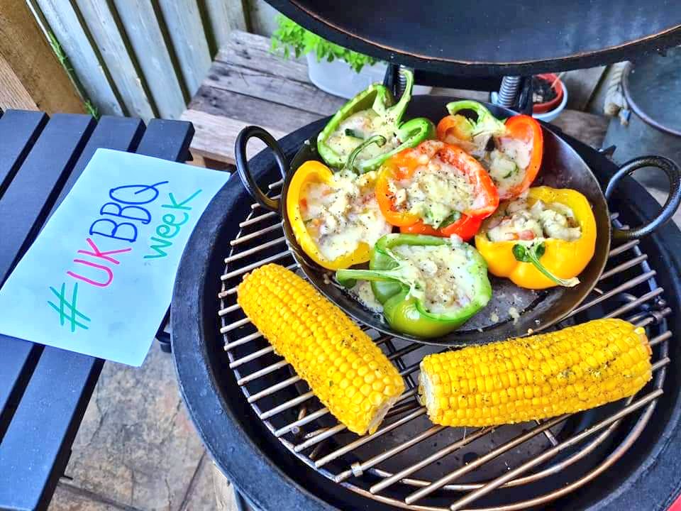 diningdevon's tweet image. Sue's been cooking up a storm for @UKBBQweek - below are her Meat Free Monday &amp;amp; Taco Tuesday cooks. Check out the themes for the rest of the week in our blog post here: bit.ly/UKBBQweek 🍖🔥🌮🥕
#ukbbqweek #diningdevon #vegetarian #meat #cookingoutdoors #bbq #barbecue