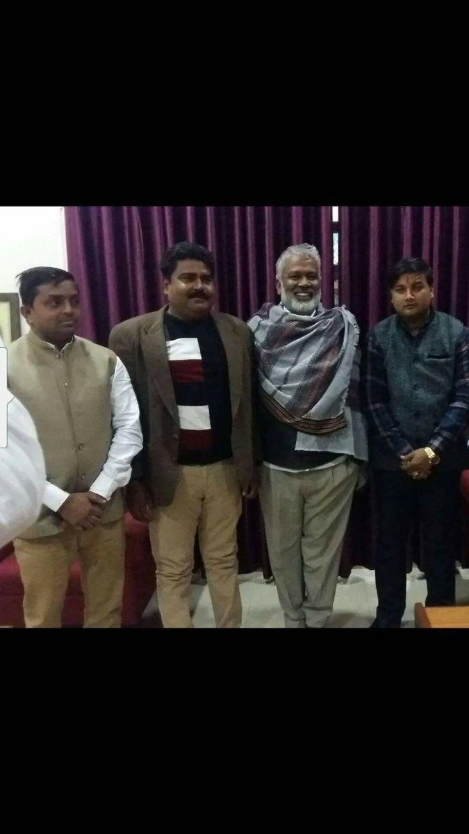 AjaySingh_sp's tweet photo. @anuragspparty तुरंत हटाए जाए ऐसे पदाधिकारी जो #आतंकवादी_विकास_दुबे के शुभचिंतक है
#AwanishAwasthi #AnantDev #SwatantraDev https://t.co/n6muASxRvv