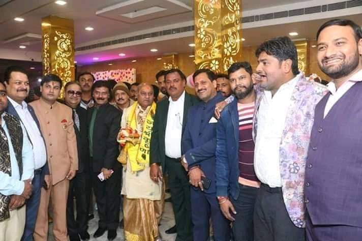 AjaySingh_sp's tweet photo. @anuragspparty तुरंत हटाए जाए ऐसे पदाधिकारी जो #आतंकवादी_विकास_दुबे के शुभचिंतक है
#AwanishAwasthi #AnantDev #SwatantraDev https://t.co/n6muASxRvv
