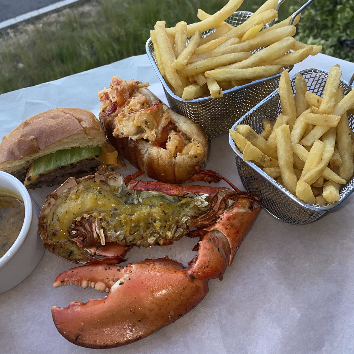Toniche_w's tweet photo. Them:What do you in your spare time?
Me: Cook and Eat @what2london https://t.co/iufyUT5Es3