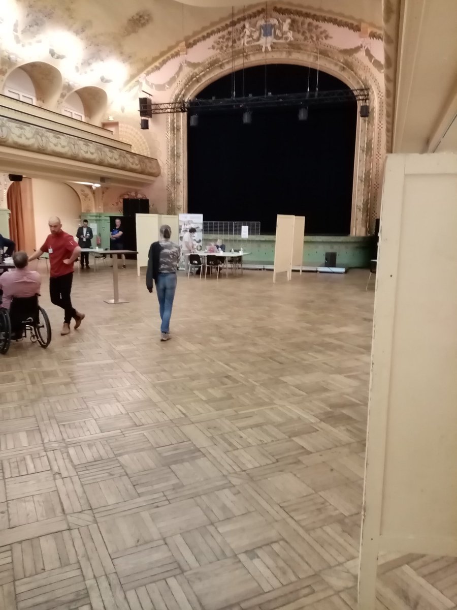 👉 À #montargis, la mairie recrute ses futurs apprentis.
De nombreux postes disponibles, venez saisir votre chance 👍
Actuellement à la salle des fêtes de Montargis dans le respect des mesures sanitaires. 
@poleemploi_RCVL
<a href="/FOSSOYEUXSANNI1/">SANNIER Catherine</a>
<a href="/patrick_boissy/">Patrick BOISSY</a>