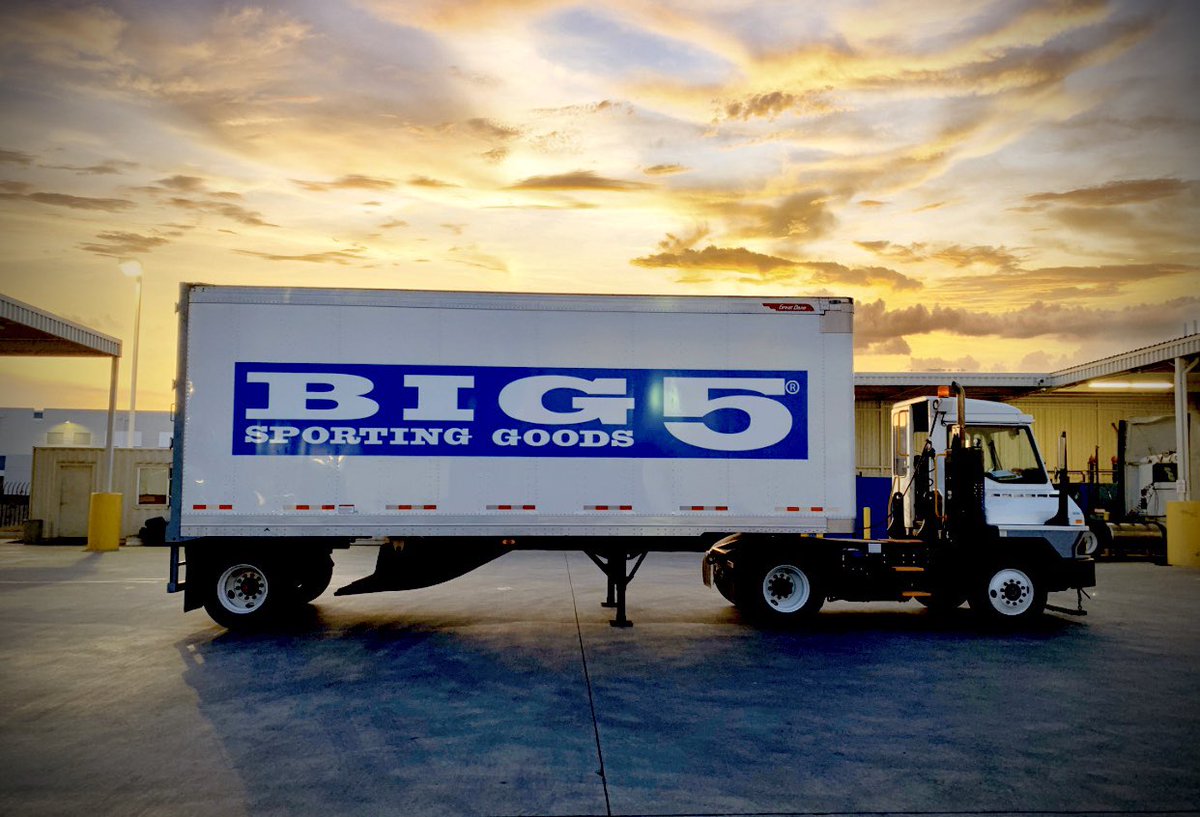 Our successful completion of 50 (28' box trucks and 53' trailers) vinyl wraps along the West Coast for BIG 5, which is one of the top retailers of name brand sporting goods in the U.S.

#iconimagegraphics #iconimagearchives #vehiclewraps #mobileadvertising #BIG5 #fleetgraphics