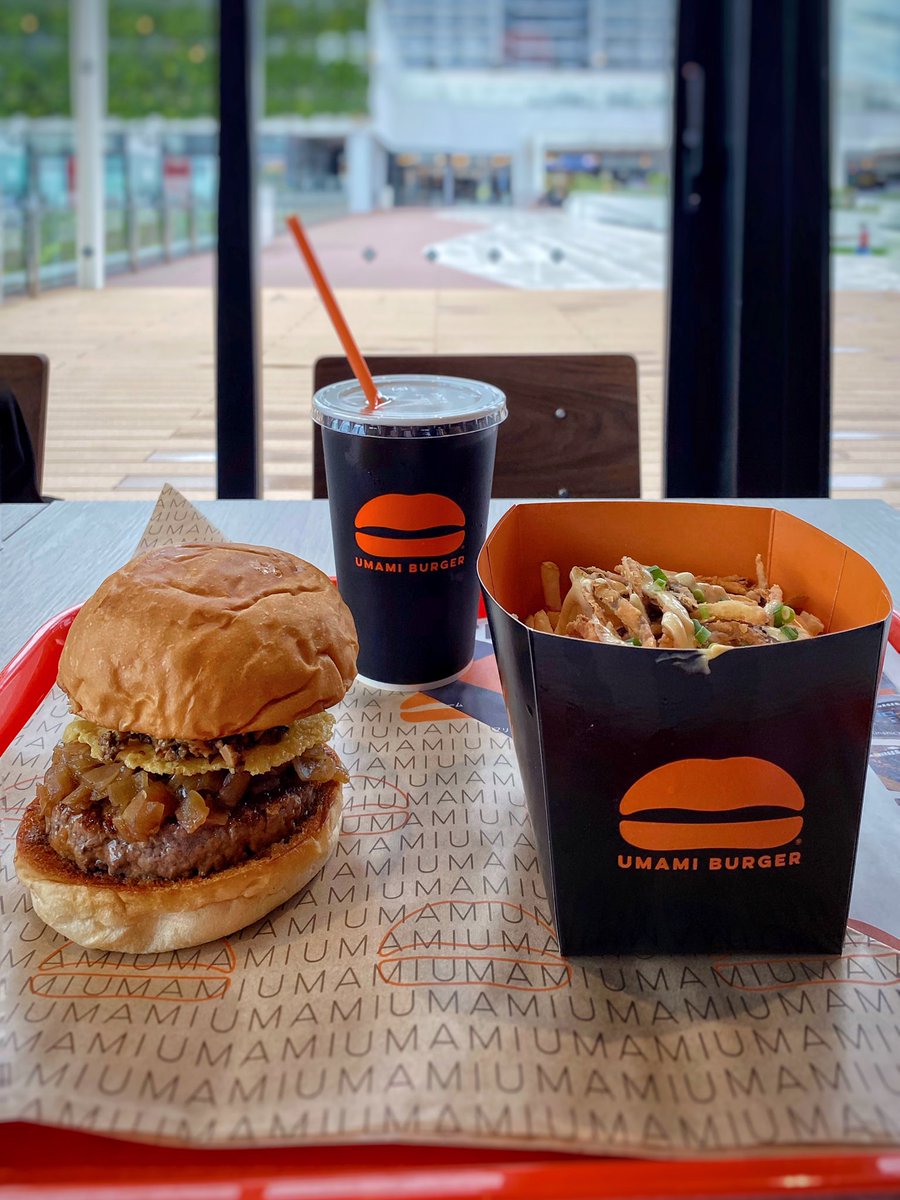 湾岸暮らしの独り言 有明ガーデン ウマミバーガー Umami Burger 気になったので食べました 丁寧な お味ですね ナイフとフォークで頂けます