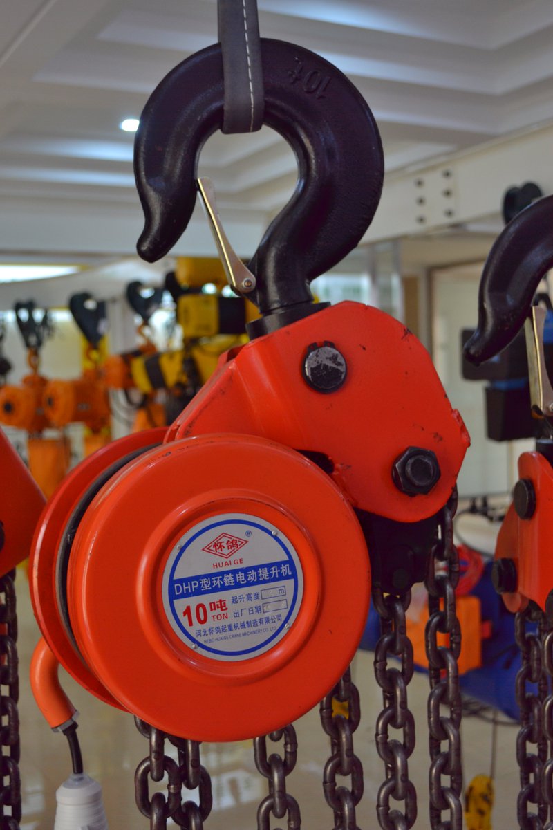 Welcome to contact me if you are interested in our lifting hoist.
whatsapp:+86 13930229613
email:hoist1@cyhoist.com