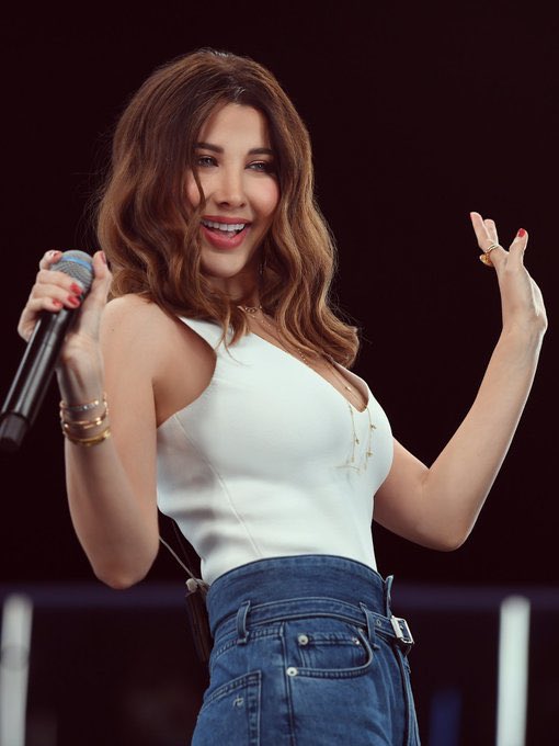 Nournabil__'s tweet photo. The Perfect amazing morning with this  #أمل_بلا_حدود #NancyYTLive 🎤🎵💙.

https://t.co/BzBnSRoJ81
@NancyAjram https://t.co/b7sj7cMPNU