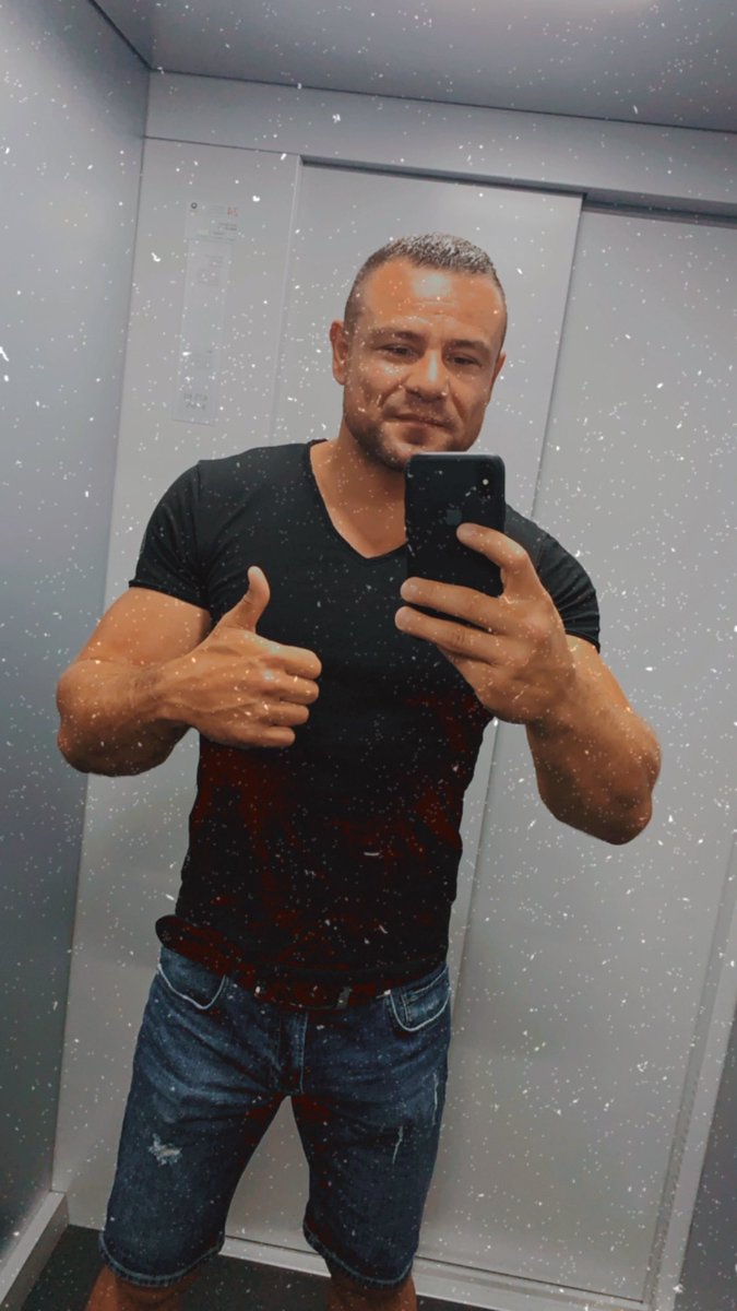 Mevludin Čoković konni konrad (@konnikonrad) on Twitter photo 