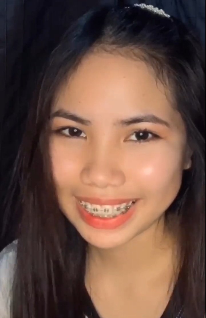 FlKnCjMy's tweet photo. Ang cute talaga😍😍😍 ganda talaga ng mata mo Lie

#LieReposposa | @itsmeangelieofc https://t.co/YgiZmE8QiQ