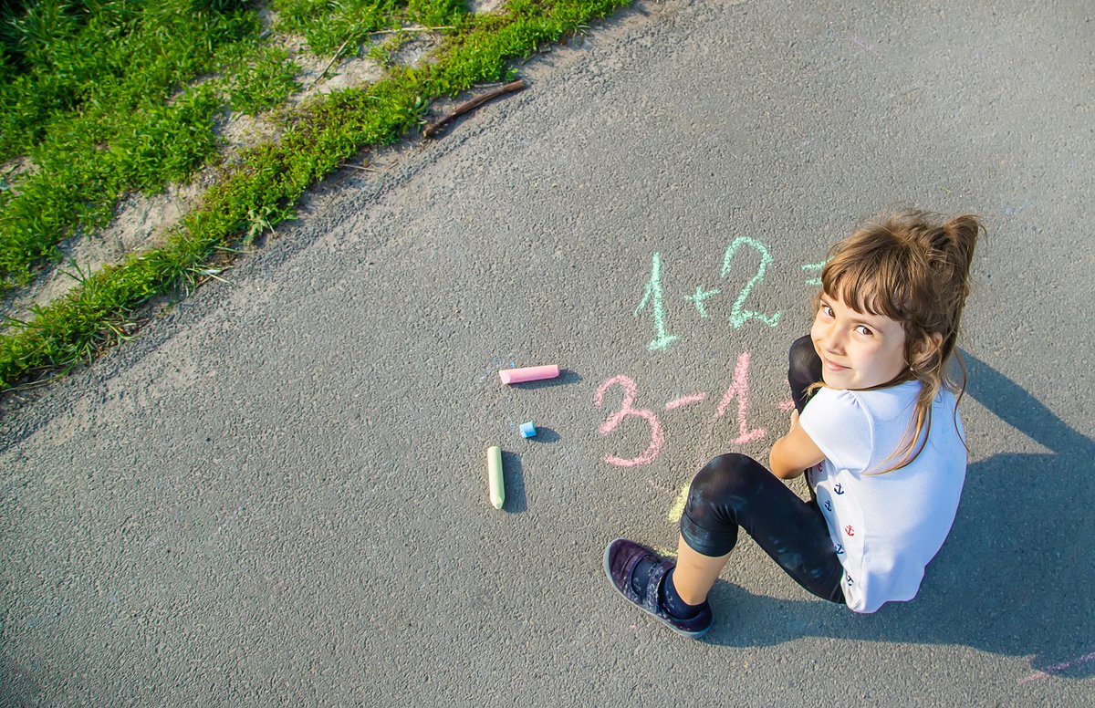 Votre enfant n'aime pas les cahiers de #vacances ? Voici quelques idées pour apprendre pendant les grandes vacances sans en avoir l’air !​
mapiwee.com/tout-un-ete-po…