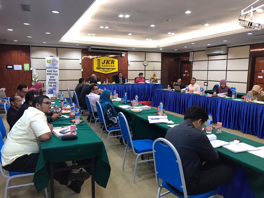 JKRKESEDAR (@jkrkesedar) on Twitter photo Mesyuarat Jawatankuasa Penyelarasan Kewangan & Akaun (JPKA) dipengerusikan oleh Ybrs. Tn Pengarah <a href="/Irshukriishak/">Ir. Shukri Bin Ishak</a>
<a href="/sifu7959/">Saifulmizam</a> <a href="/Mazlan_Makhtar/">Mazlan</a> @SabralAli <a href="/Firdaus_Rameli/">Firdaus</a> <a href="/irkhairie/">khairie</a> <a href="/JKRMalaysia/">JKR Malaysia</a> <a href="/Zulakmal8/">zulakmal</a> @MOWorks Mesyuarat Jawatankuasa Penyelarasan Kewangan & Akaun (JPKA) dipengerusikan oleh Ybrs. Tn Pengarah <a href="/Irshukriishak/">Ir. Shukri Bin Ishak</a>
<a href="/sifu7959/">Saifulmizam</a> <a href="/Mazlan_Makhtar/">Mazlan</a> @SabralAli <a href="/Firdaus_Rameli/">Firdaus</a> <a href="/irkhairie/">khairie</a> <a href="/JKRMalaysia/">JKR Malaysia</a> <a href="/Zulakmal8/">zulakmal</a> @MOWorks