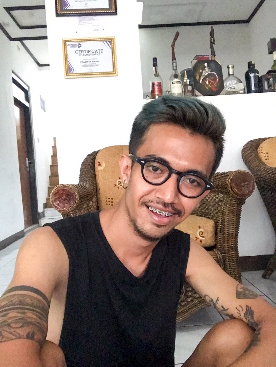 Angga09690593's tweet photo. Open Massage Bandung 
Call 0881023912811

#Massagebandung 
#pijatbandung 
#massagefullservice 
#pijatpanggilan 
#PijatPriaBandung 
@sadgay_hourz
@PijatBandung21 
@pijatbandung_11 
@FahriLuckyGood 
@agamMssg 
@DMassageJkt 
@jack19680
@Info_Pijat_Pria 
@Vicki18188820 
@TopMssgBdg https://t.co/lHjeCahram